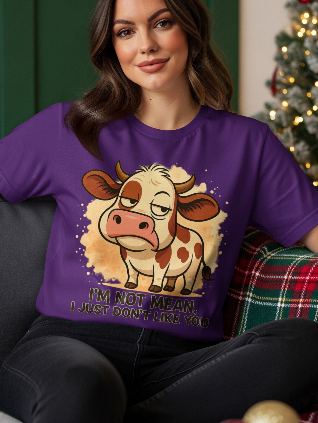 T-shirt with a cartoon cow saying "I'm not mean, I just don't like you."