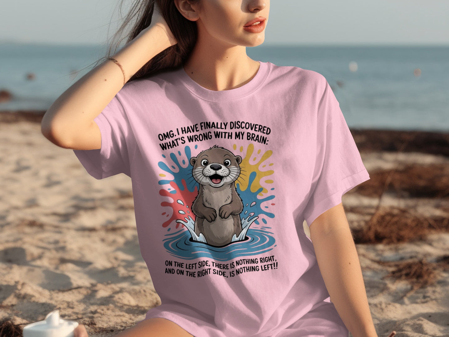 Cute Otter Discovering What's Wrong Funny T-shirt