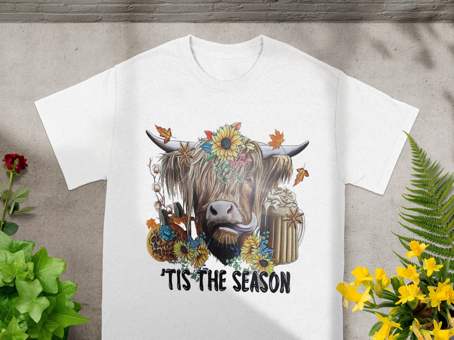 Festive Highland Cow 'Tis The Season T-Shirt Product