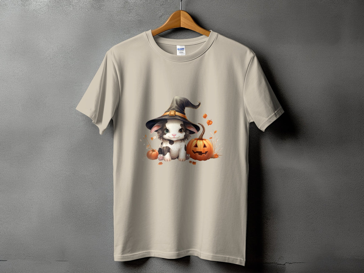 Light beige t-shirt with a cartoon cat wearing a witch hat and pumpkins.