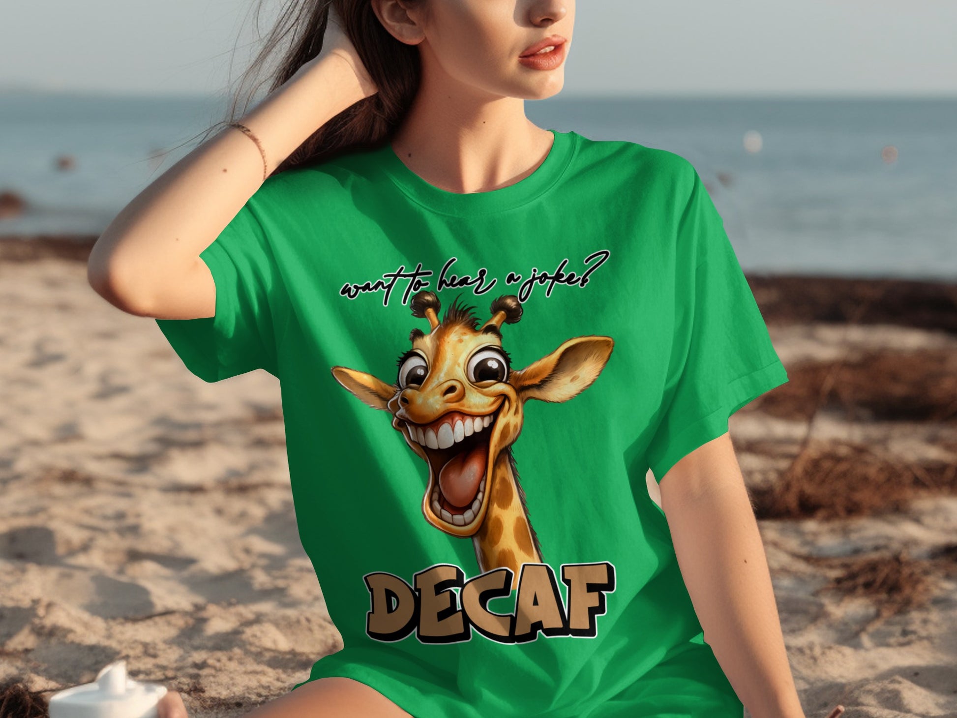 Funny Giraffe 'Want to hear a joke?' DECAF T-Shirt