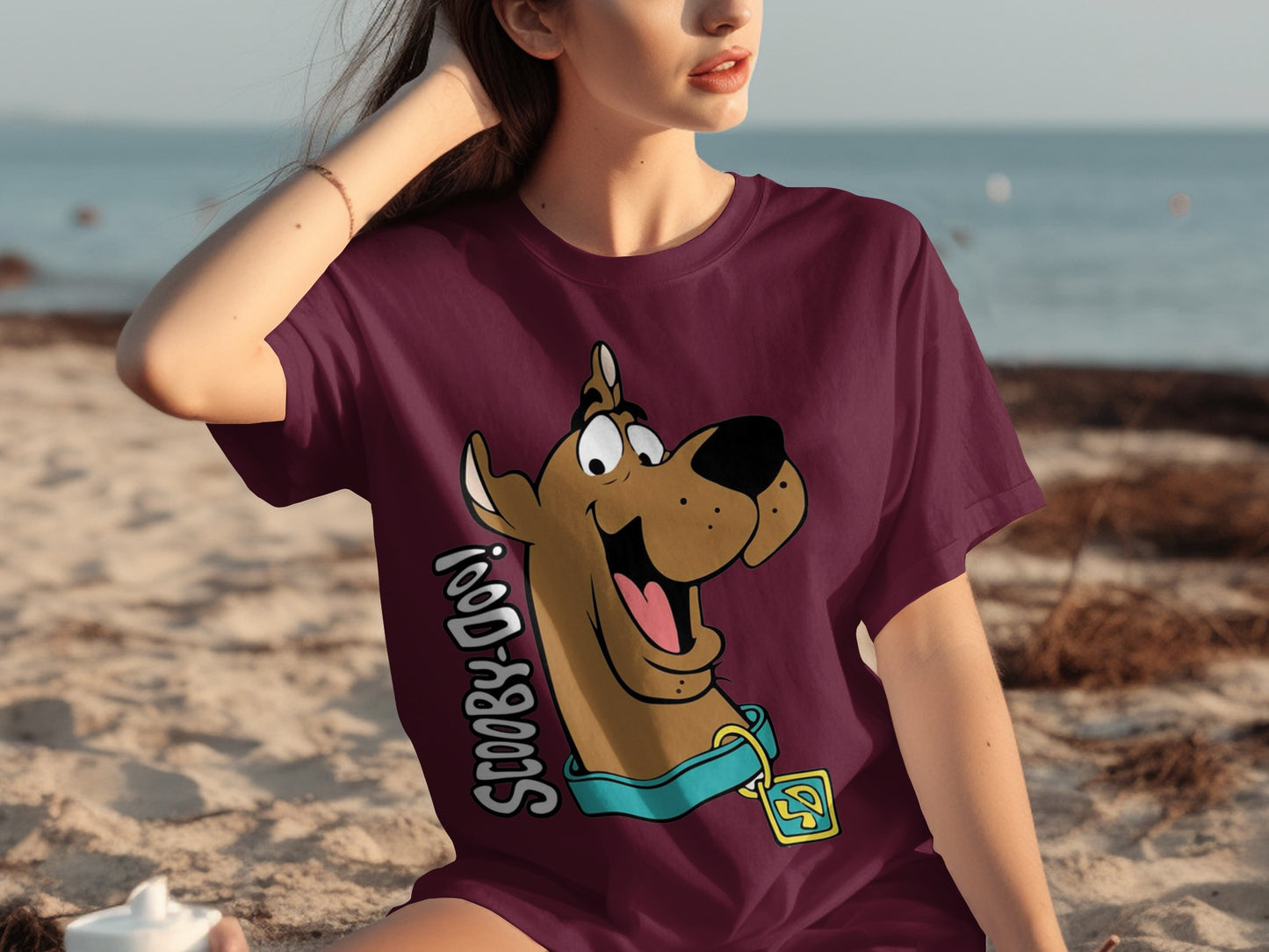 Scooby-Doo Close-Up Graphic Design T-Shirt