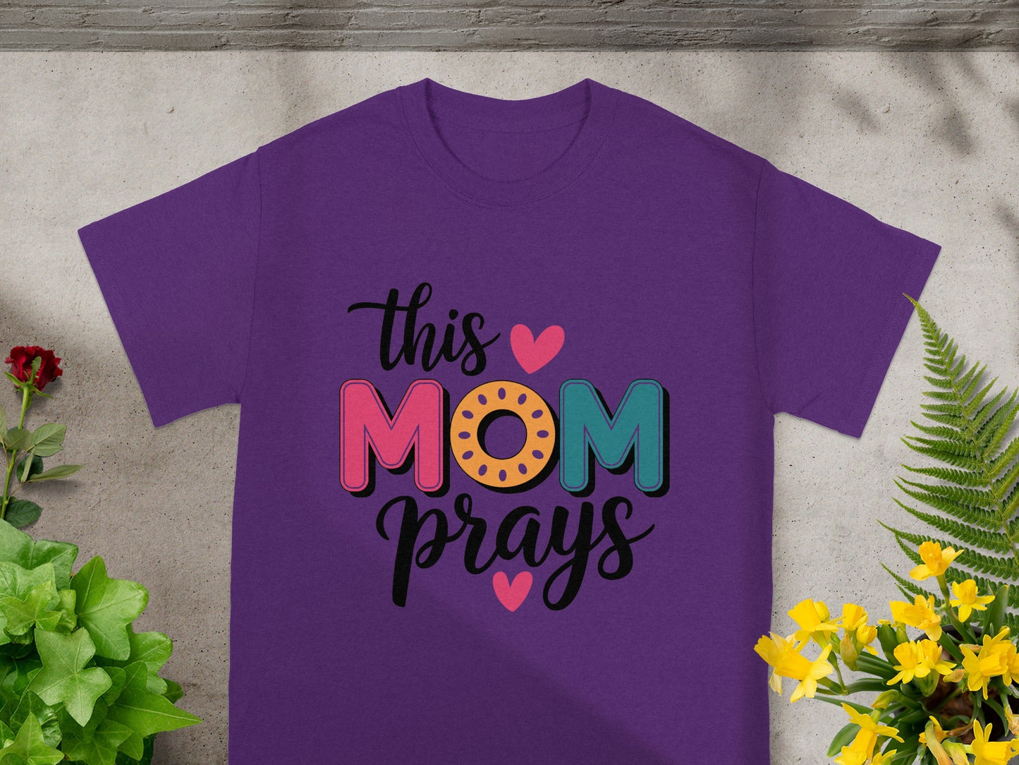 This Mom Prays Colorful Heart Graphic T-Shirt